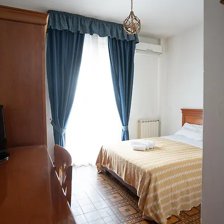 Hotel Napoleon Pontremoli Exterior photo